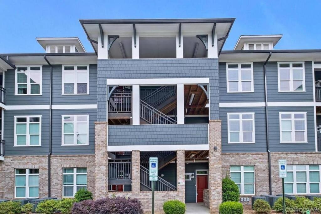 New Stylish Getaway- 5 Mil To Uptown/3 Smart Tvs! Charlotte Exterior foto